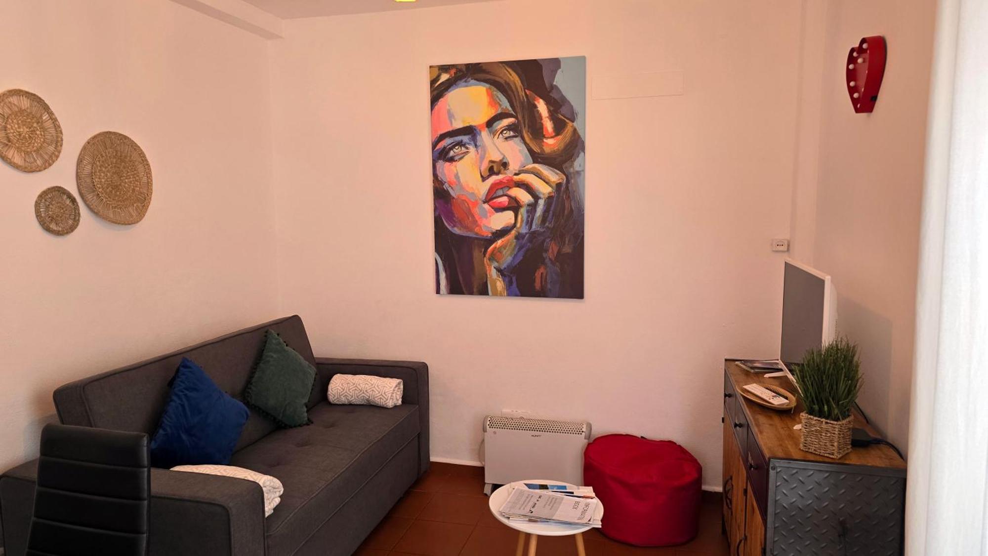 Home Away From Home Евора Екстериор снимка